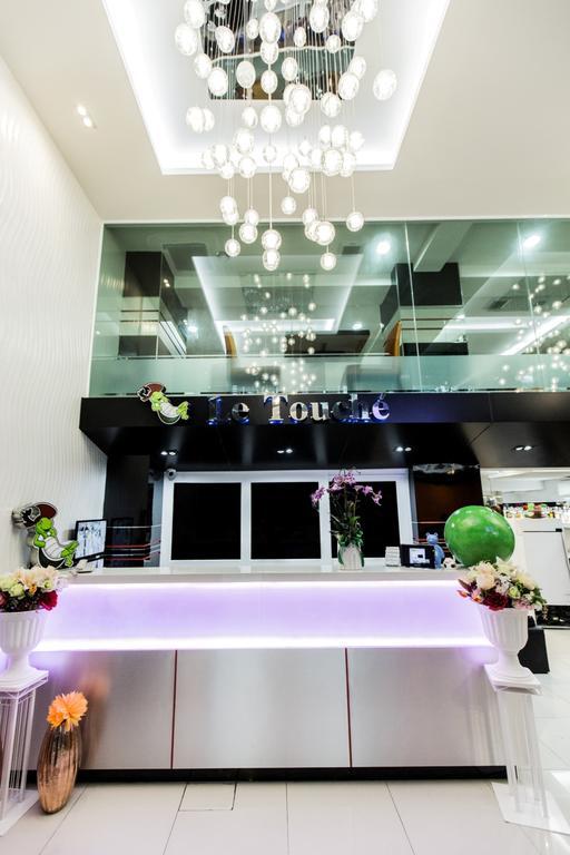 Le Touche Hotel バンコク都 エクステリア 写真