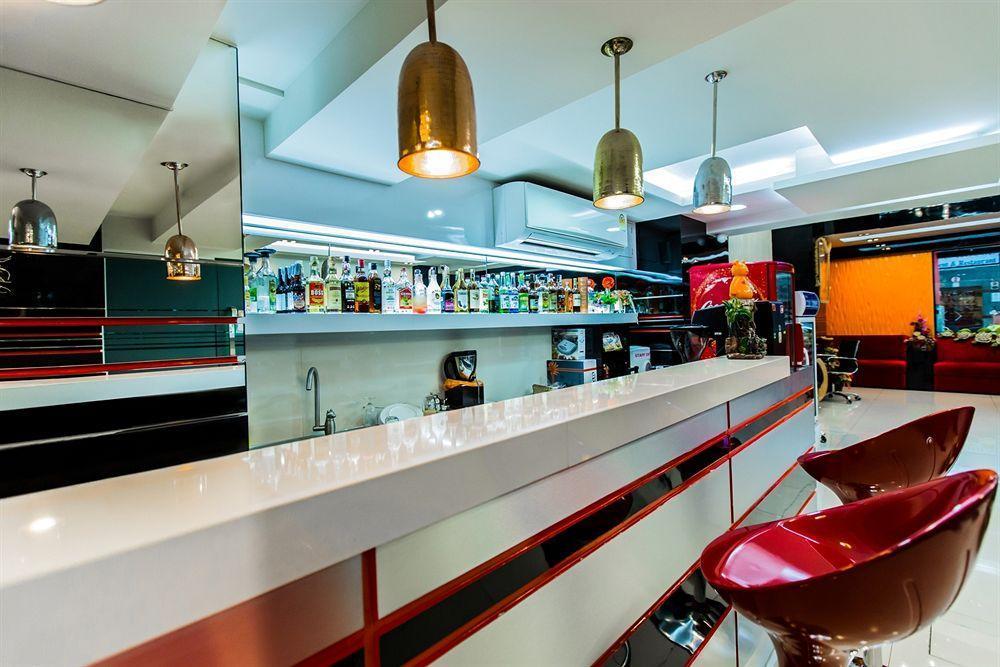 Le Touche Hotel バンコク都 エクステリア 写真