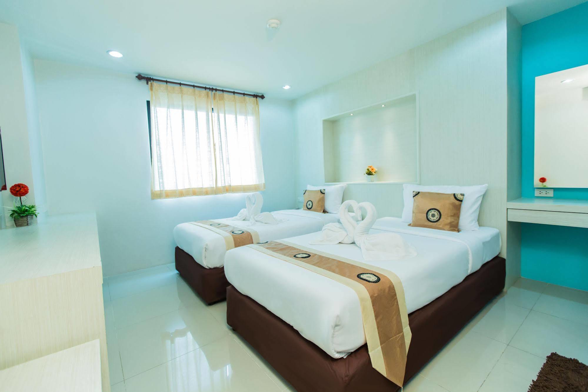 Le Touche Hotel バンコク都 エクステリア 写真