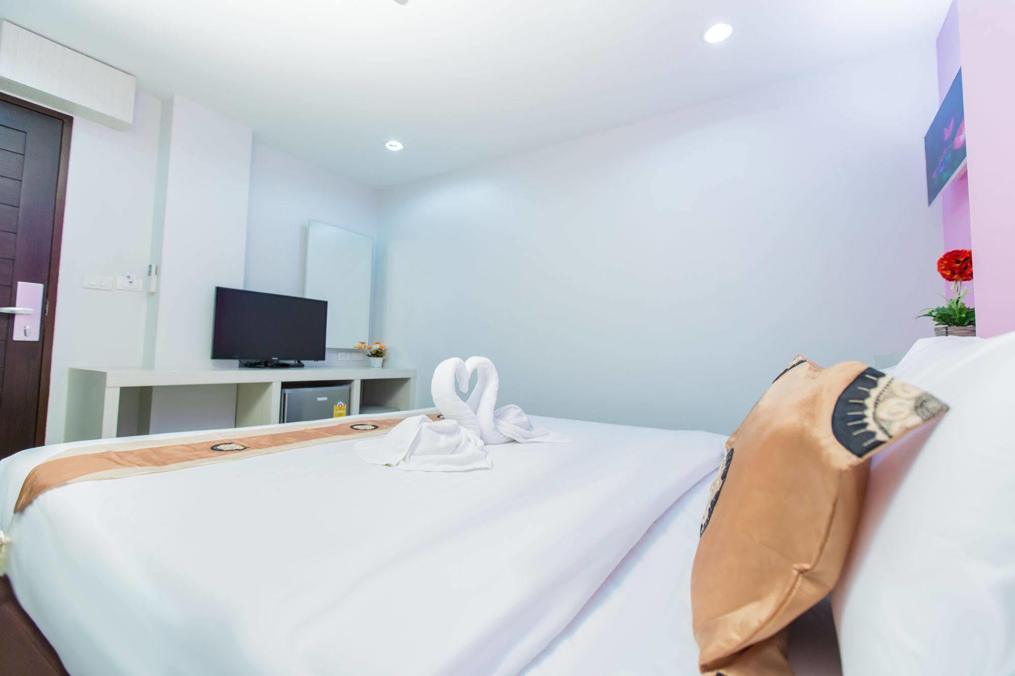 Le Touche Hotel バンコク都 エクステリア 写真